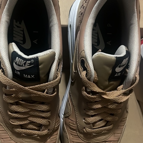 Nike Air Max 1 Woven - Picture 2 of 8